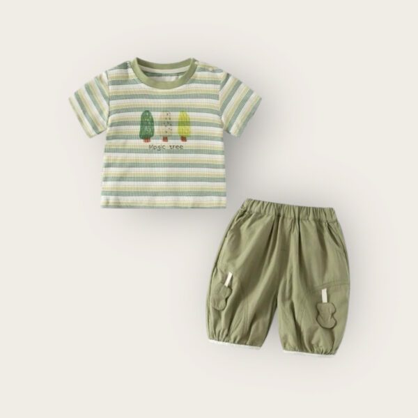 3efadbe57f50cd0e94417 Bộ hè kẻ sọc xanh rêu Magic Tree
